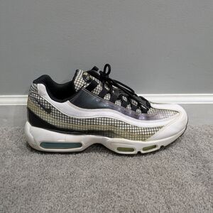 Nike Air Max 95 LV8 Men's Size 11 White Black Gaze AO2450-100 Shoes Sneakers